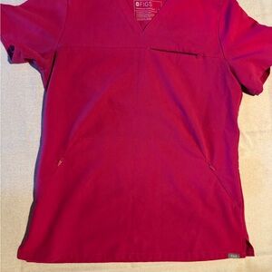 Figs Women's Vivid Red Short Sleeve Top